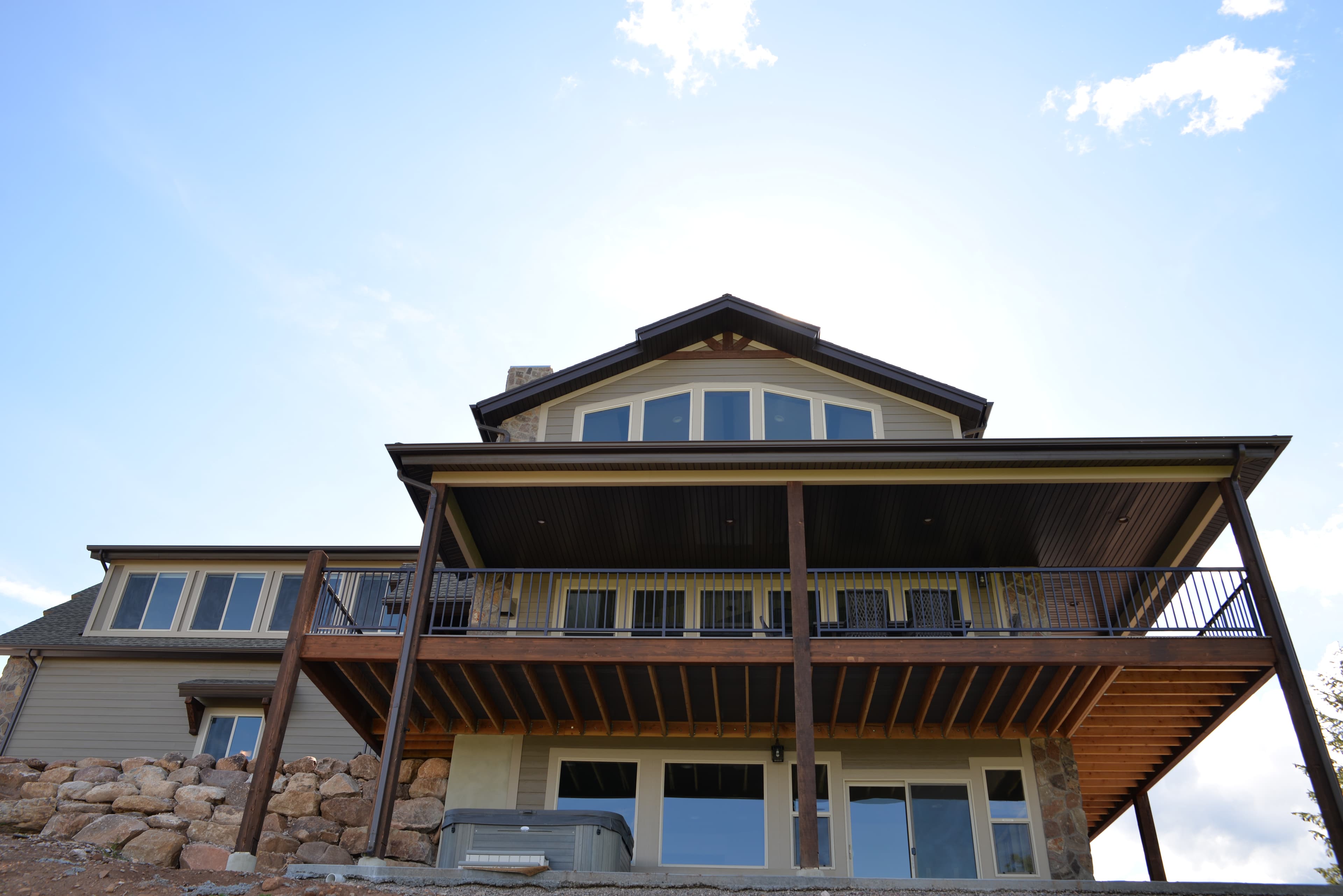 Bear Lake Escape cabin exterior in the sunshine